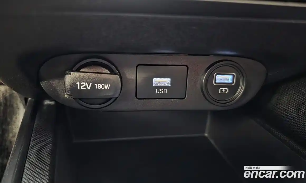 Hyundai Avante 2021 1.6 автомат (гидро), фото 27