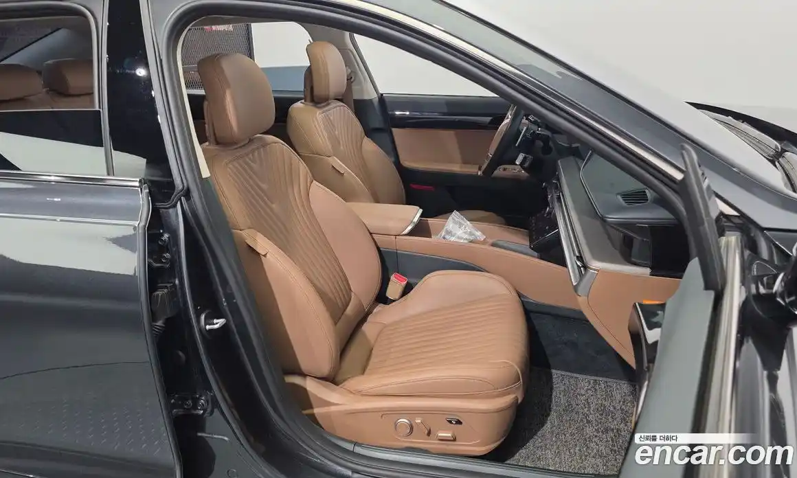 Hyundai Grandeur 2025 1.6 автомат (гидро), фото 16
