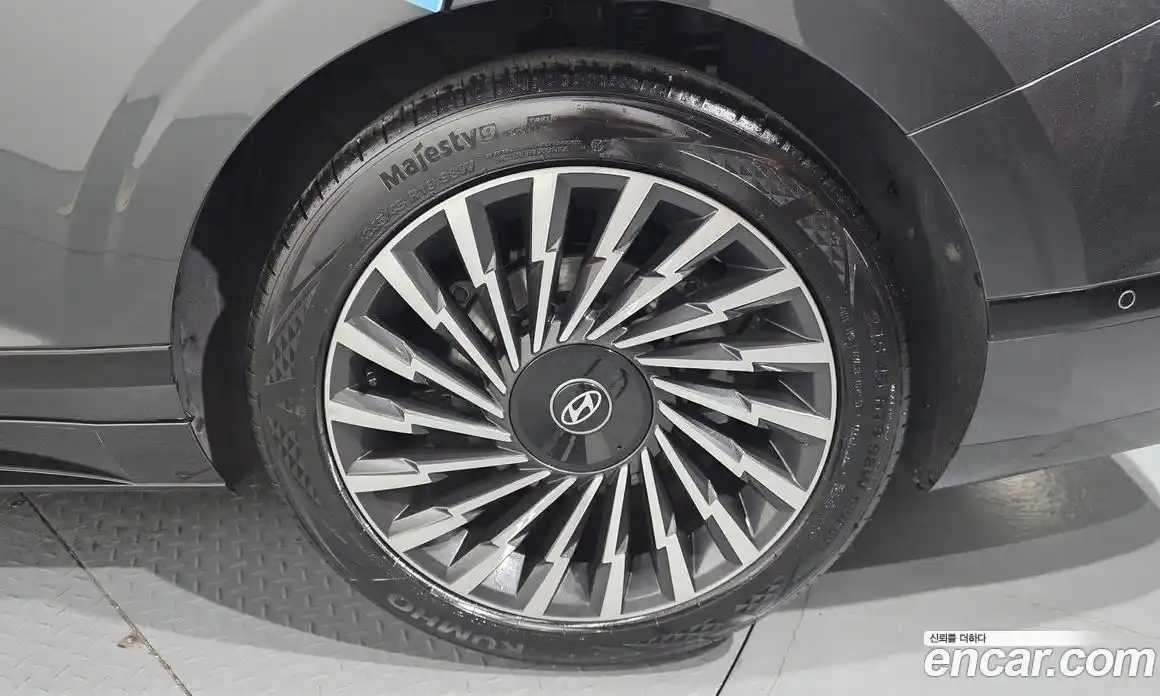 Hyundai Grandeur 2025 1.6 автомат (гидро), фото 7