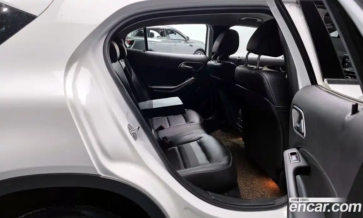 Mercedes-Benz GLA-Class 2019 2.0 гидро, фото 18 Mercedes-Benz GLA-Class 2019 2.0 гидро, фото 18