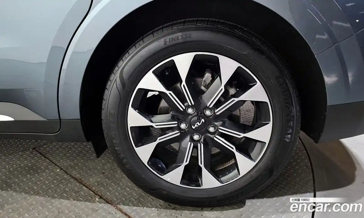 Kia Carnival 2022 3.5 автомат (гидро), фото 7