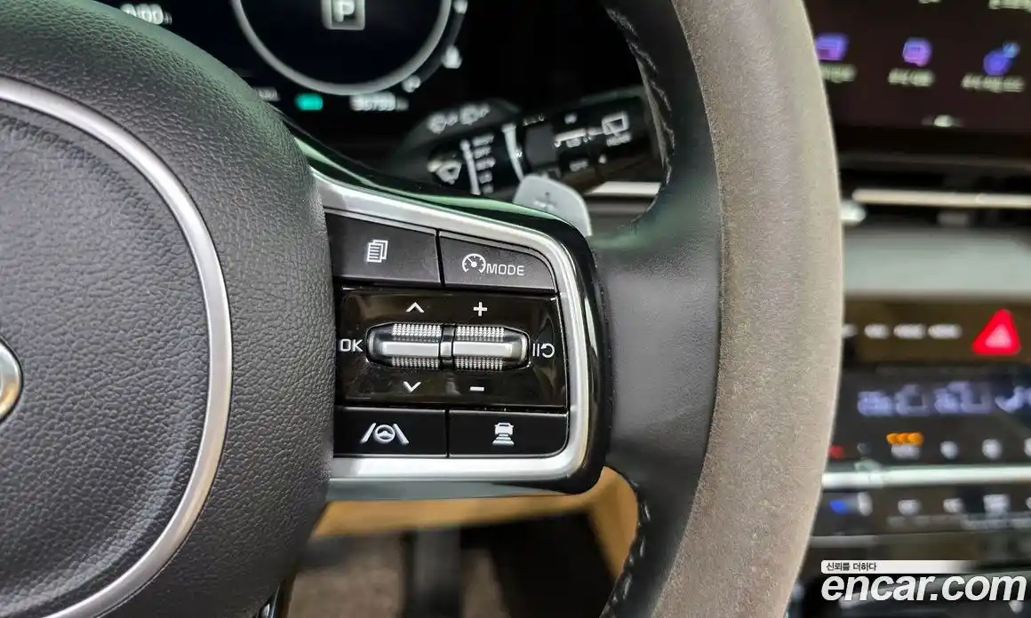 Kia Carnival 2021 2.2 автомат (гидро), фото 22