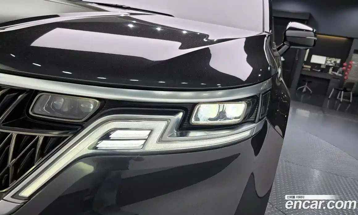 Kia Carnival 2021 2.2 автомат (гидро), фото 8