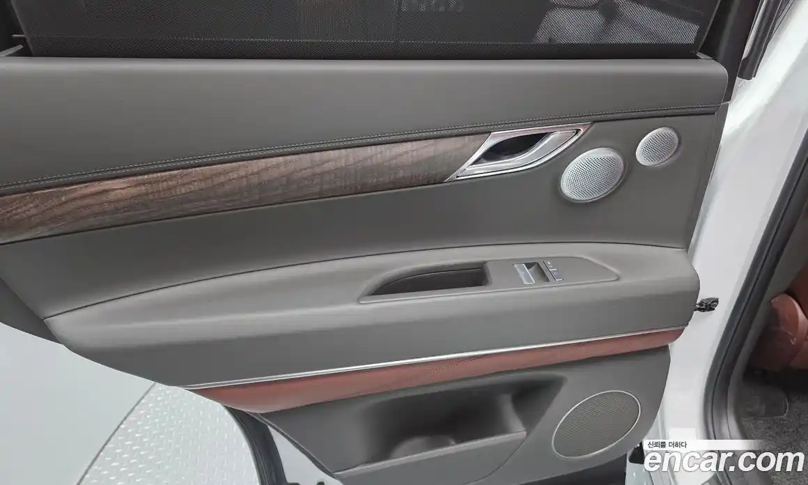 Genesis GV80 2024 2.5 гидро, фото 15