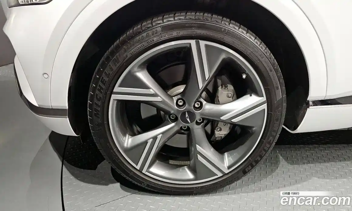 Genesis GV80 2024 2.5 гидро, фото 5