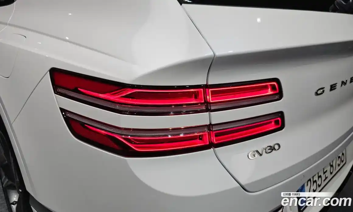 Genesis GV80 2024 2.5 гидро, фото 9