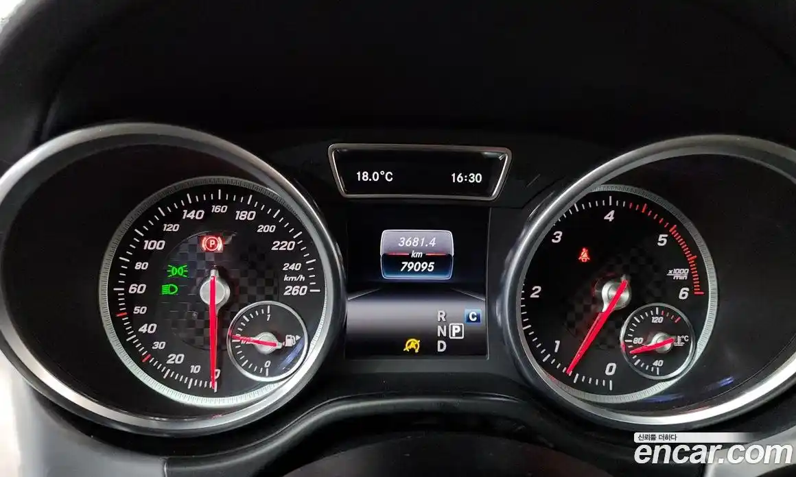 Mercedes-Benz GLE-Class 2018 3.0 гидро, фото 11 Mercedes-Benz GLE-Class 2018 3.0 гидро, фото 11