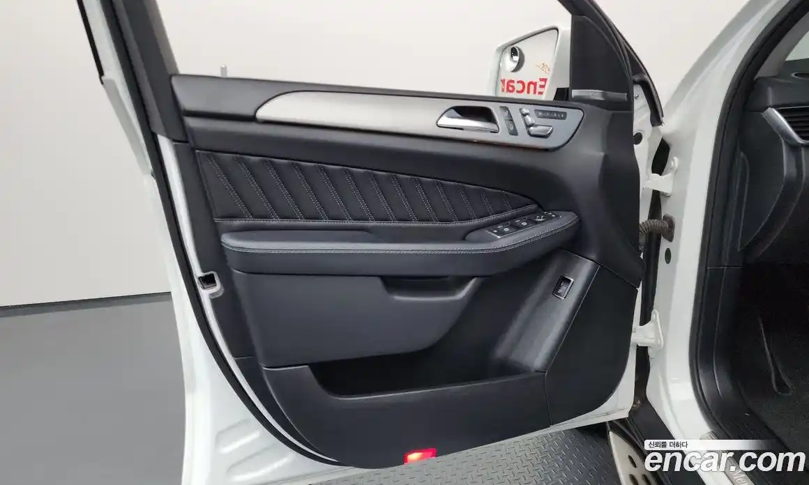 Mercedes-Benz GLE-Class 2018 3.0 гидро, фото 14 Mercedes-Benz GLE-Class 2018 3.0 гидро, фото 14