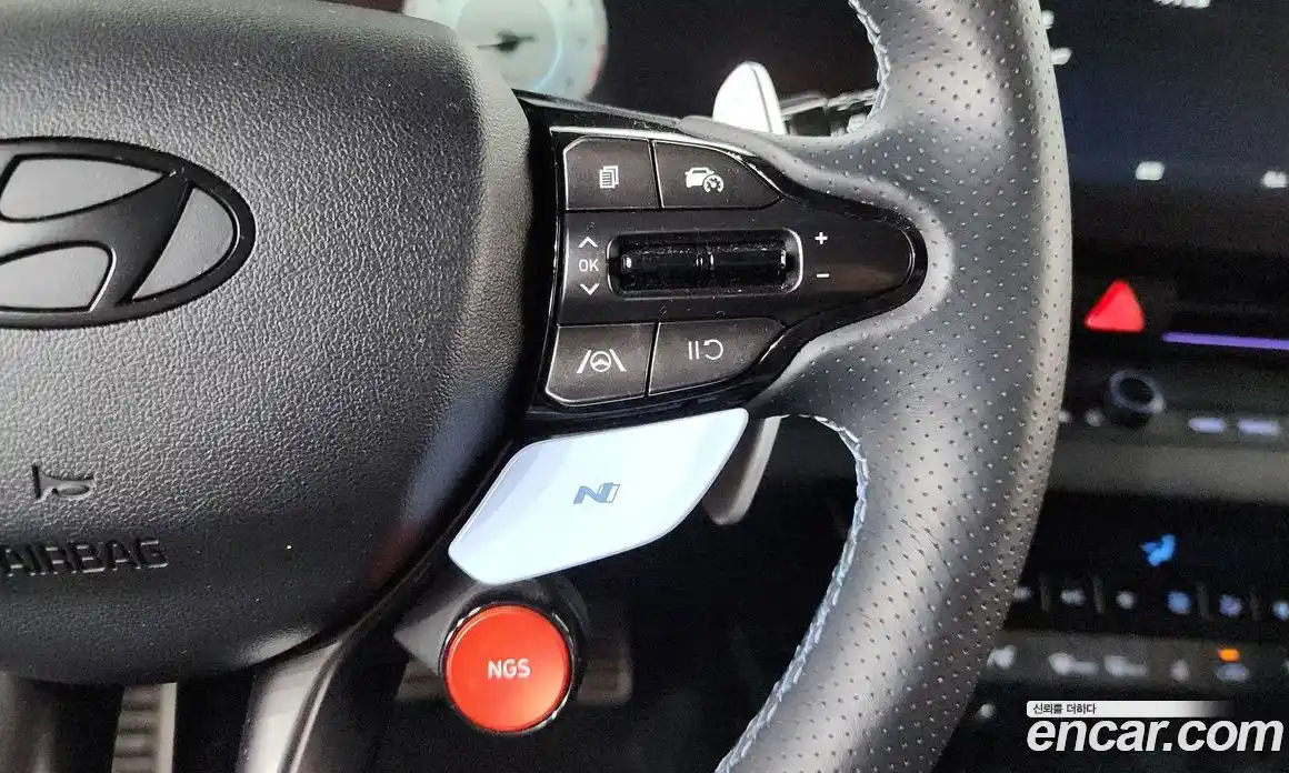 Hyundai Avante 2023 2.0 автомат (гидро), фото 16