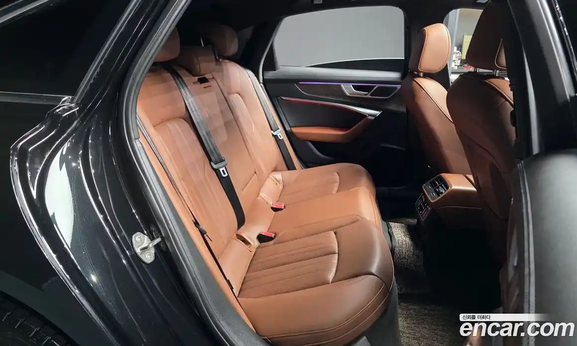 Audi A6 2023 2.0 автомат (гидро), фото 18