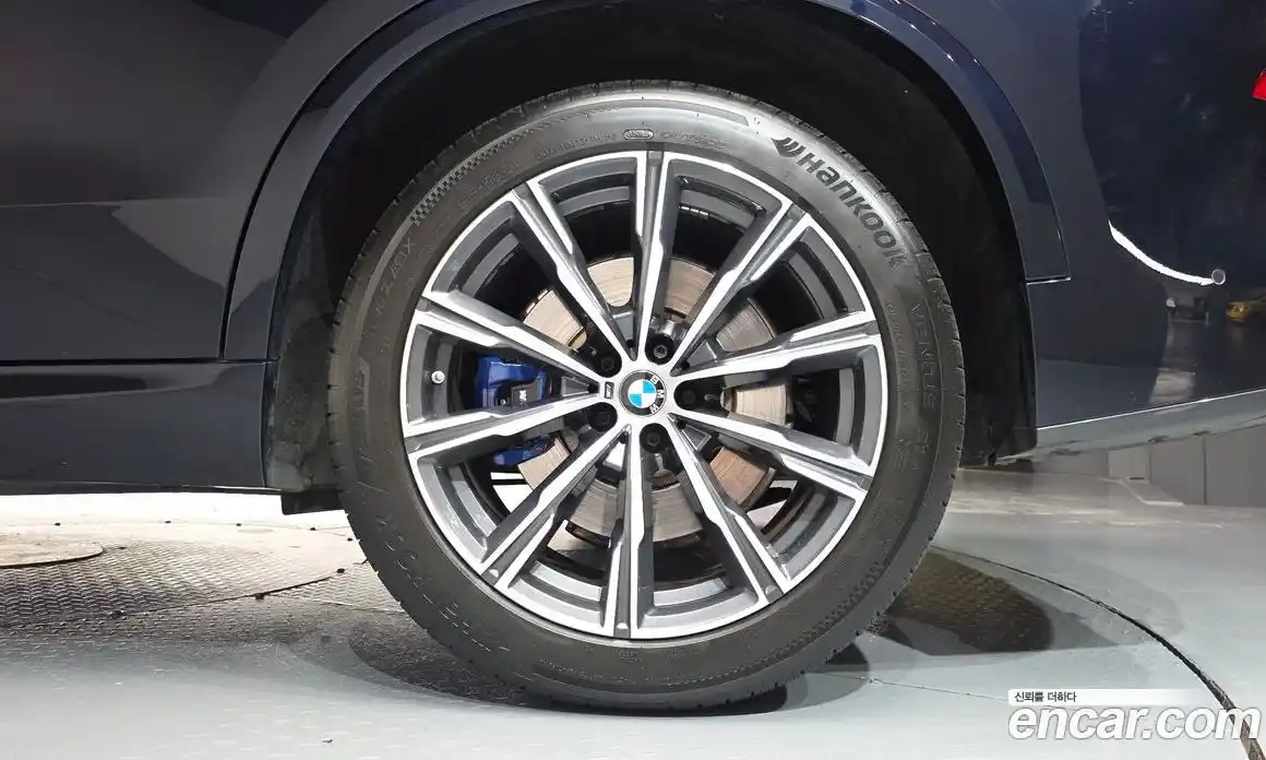 BMW X5 2021 3.0 автомат (гидро), фото 6