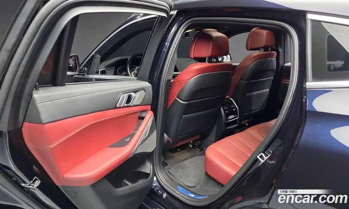 BMW X6 2021 3.0 автомат (гидро), фото 16