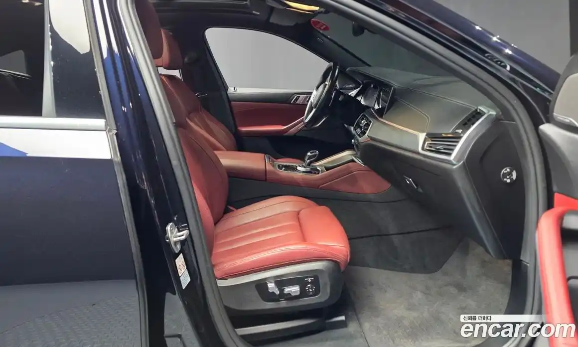 BMW X6 2021 3.0 автомат (гидро), фото 17