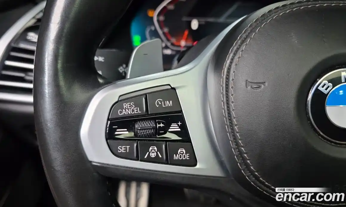 BMW X6 2021 3.0 автомат (гидро), фото 31