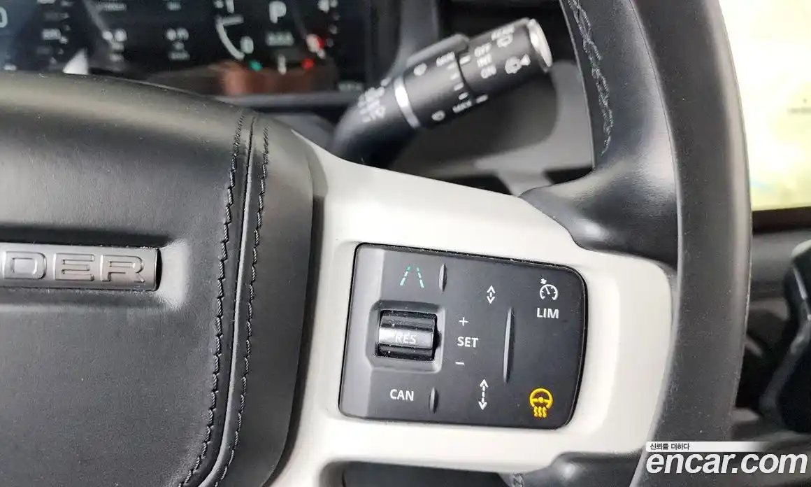 Land Rover Defender 2022 3.0 автомат (гидро), фото 23