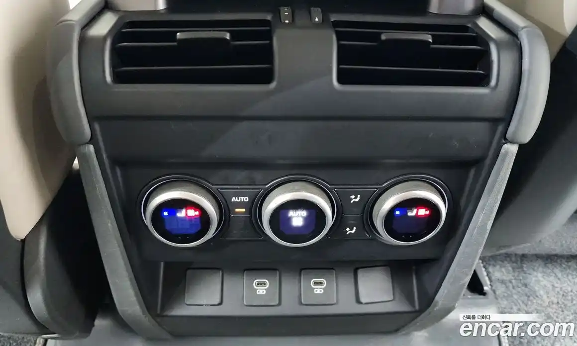 Land Rover Defender 2022 3.0 автомат (гидро), фото 38