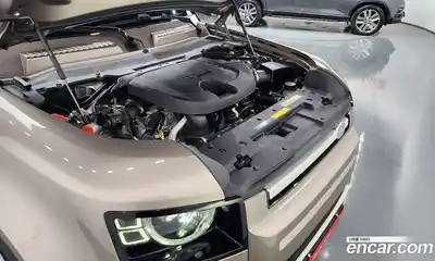 Land Rover Defender 2022 3.0 автомат (гидро), миниатюра 6