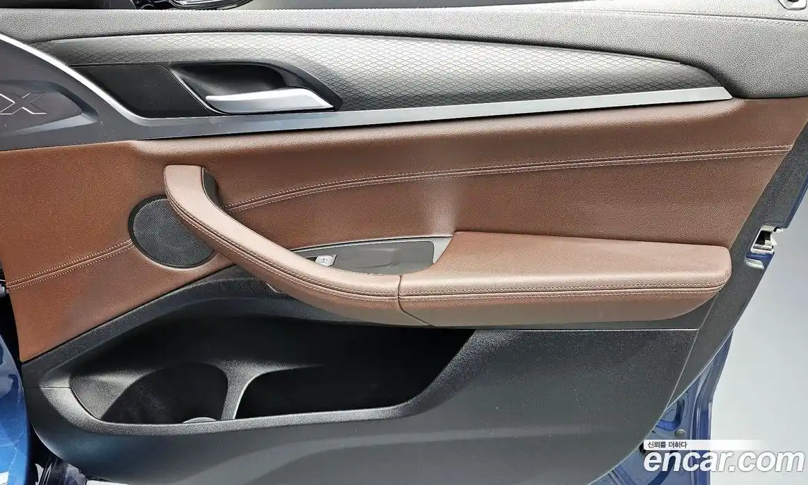 BMW X4 2025 2.0 гидро, фото 14