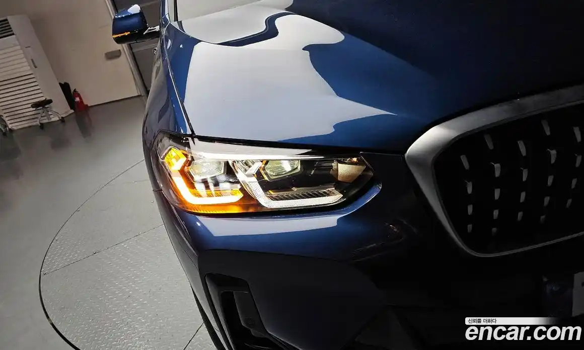 BMW X4 2025 2.0 гидро, фото 8