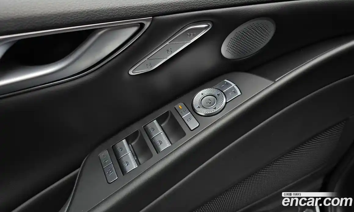 Genesis G80 2025 3.5 автомат (гидро), фото 17