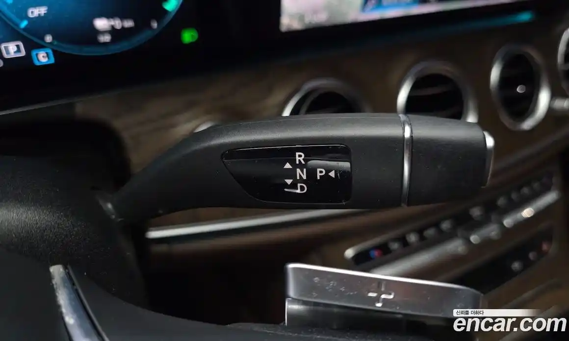 Mercedes-Benz E-Class 2021 2.0 гидро, фото 12