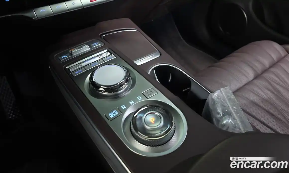 Genesis GV70 2022 2.5 гидро, фото 9