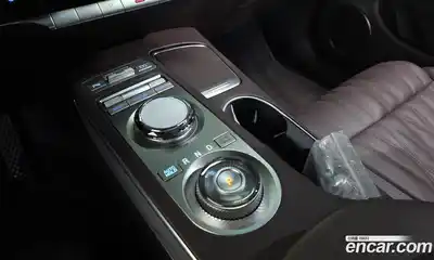 Genesis GV70 2022 2.5 гидро, миниатюра 9