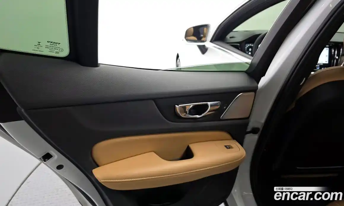 Volvo S60 2021 2.0 автомат (гидро), фото 15