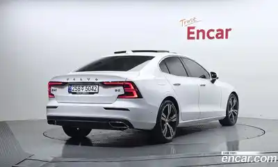 Volvo S60 2021 2.0 автомат (гидро), миниатюра 2