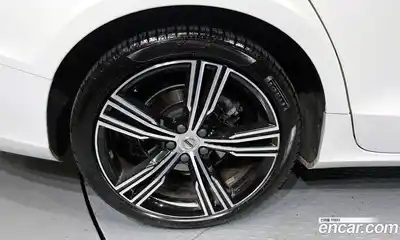 Volvo S60 2021 2.0 автомат (гидро), миниатюра 5