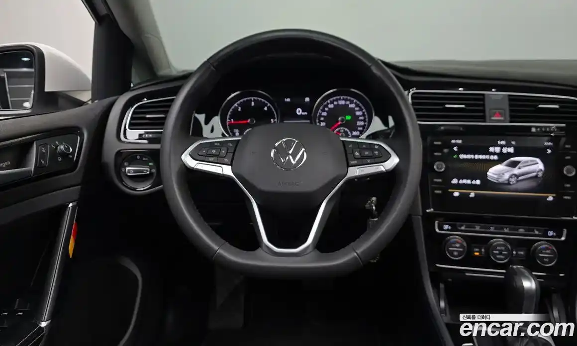 Volkswagen Golf 2015 2.0 автомат (гидро), фото 12