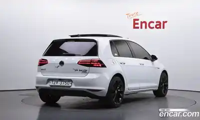 Volkswagen Golf 2015 2.0 автомат (гидро), миниатюра 2