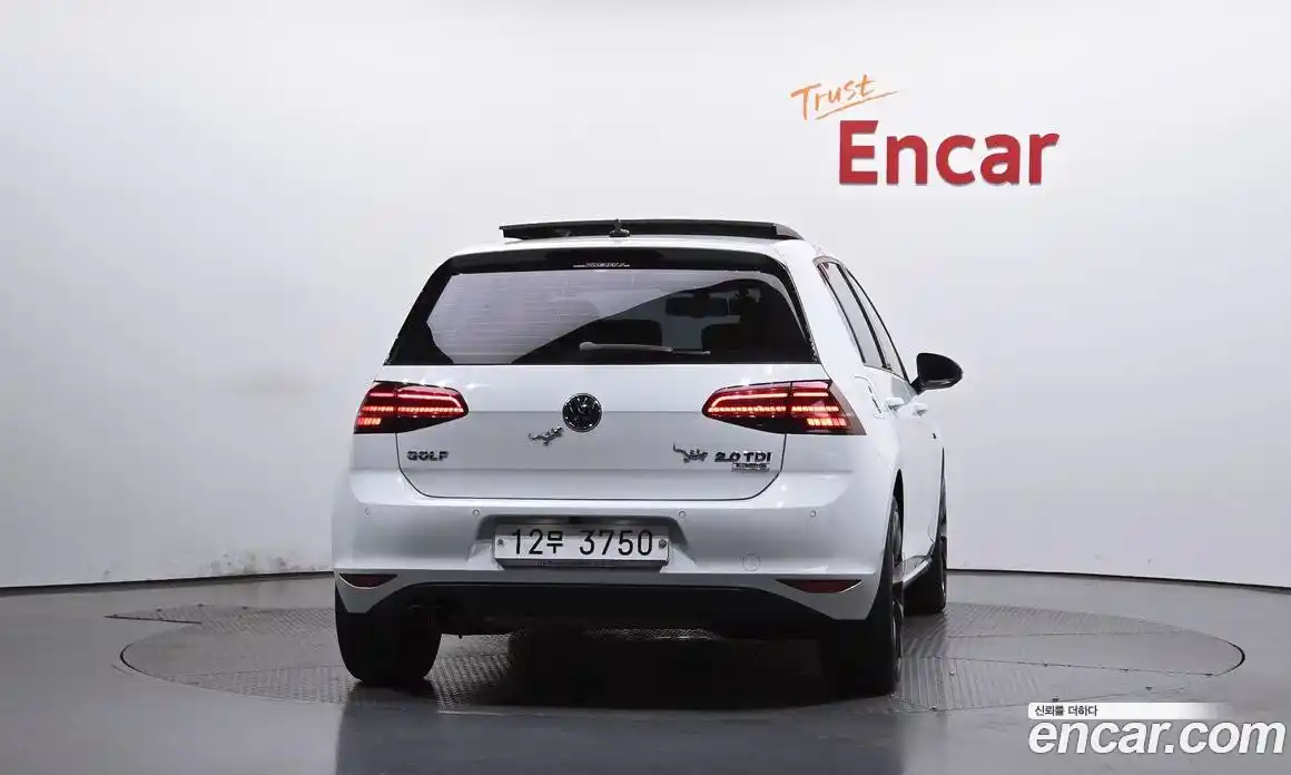 Volkswagen Golf 2015 2.0 автомат (гидро), фото 4