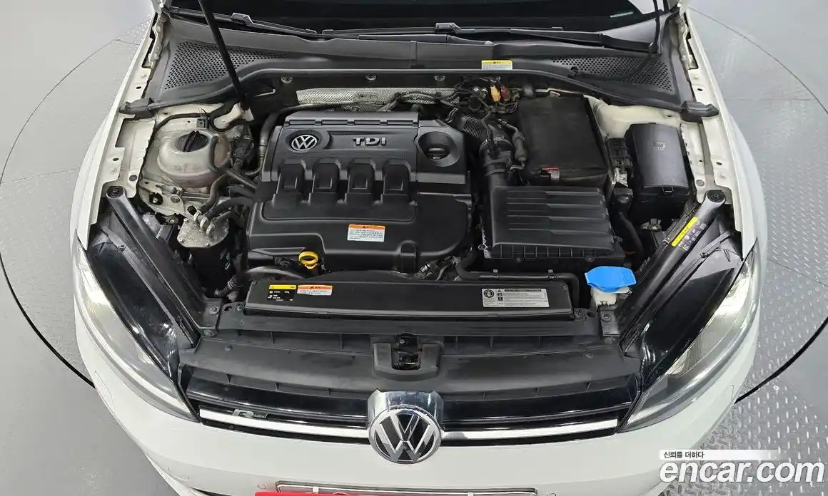 Volkswagen Golf 2015 2.0 автомат (гидро), фото 6