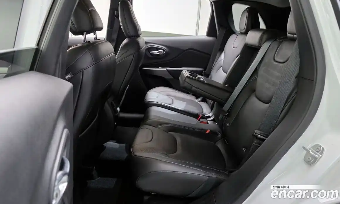 Jeep Cherokee 2019 2.4 автомат (гидро), фото 18