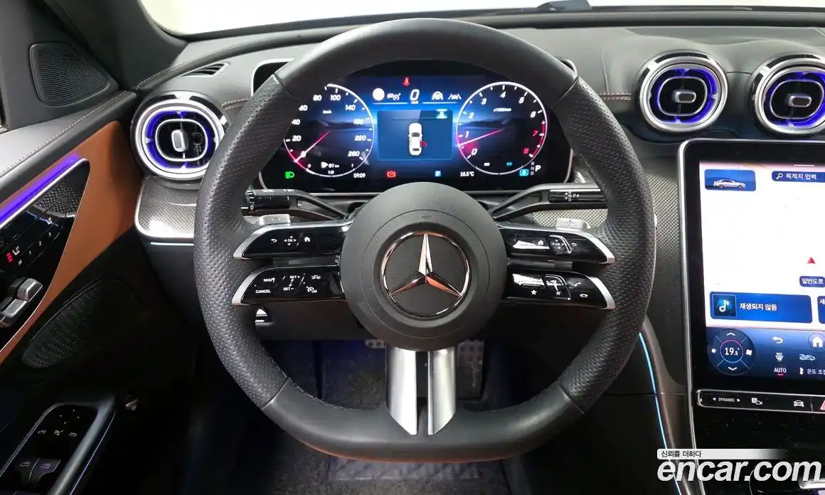 Mercedes-Benz C-Class 2025 2.0 гидро, фото 13