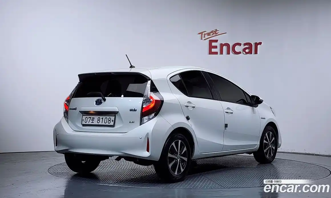 Toyota Prius 2019 1.5 гидро, фото 1
