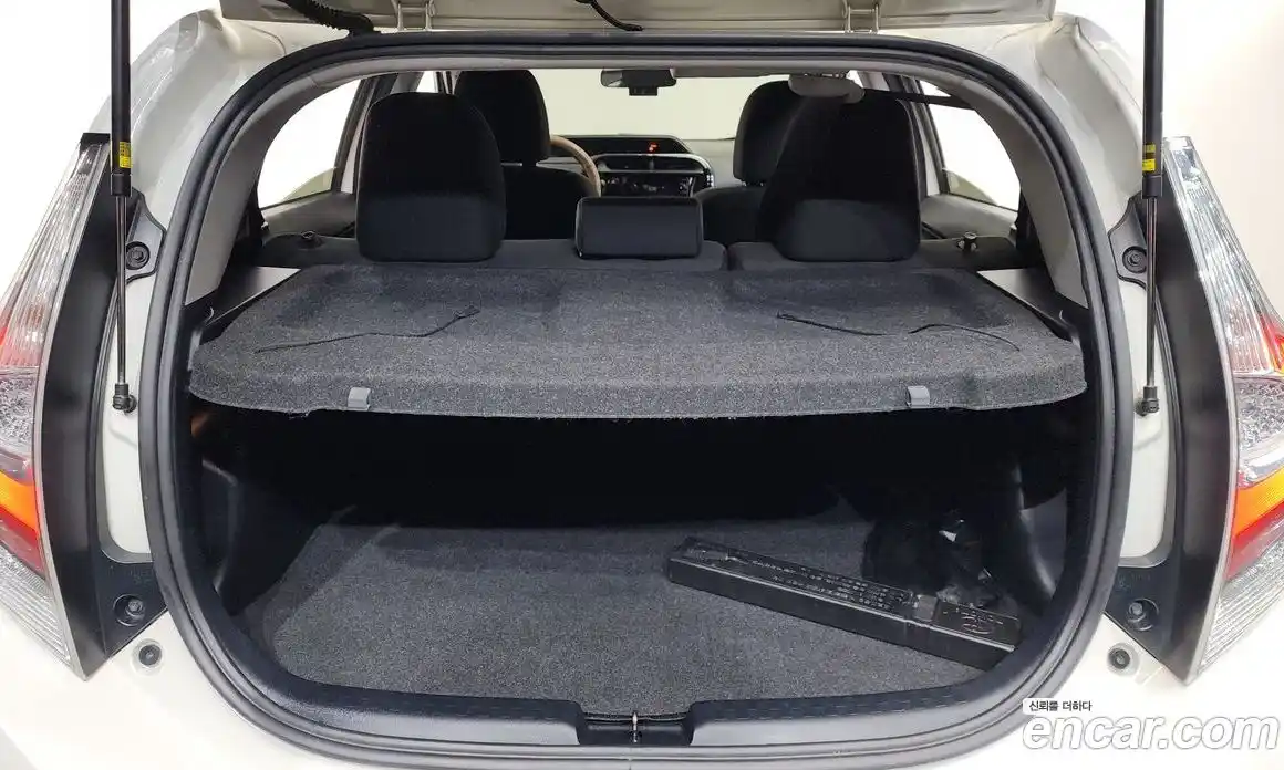 Toyota Prius 2019 1.5 гидро, фото 23