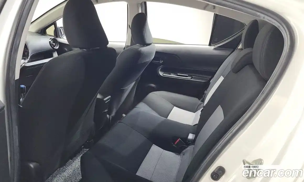 Toyota Prius 2019 1.5 гидро, фото 24