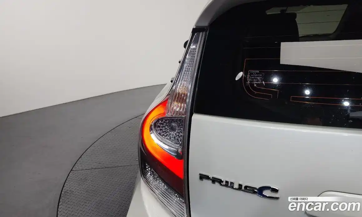 Toyota Prius 2019 1.5 гидро, фото 8