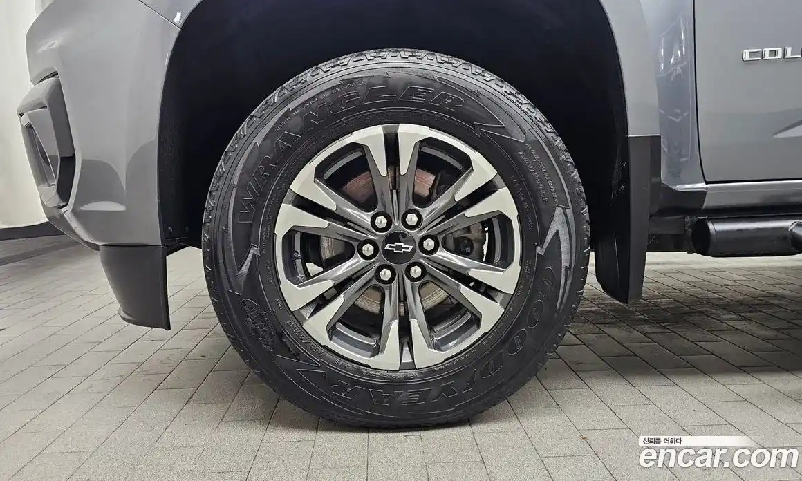 Chevrolet Colorado 2021 3.6 автомат (гидро), фото 5