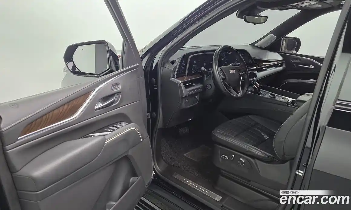 Cadillac Escalade 2023 6.2 гидро, фото 12