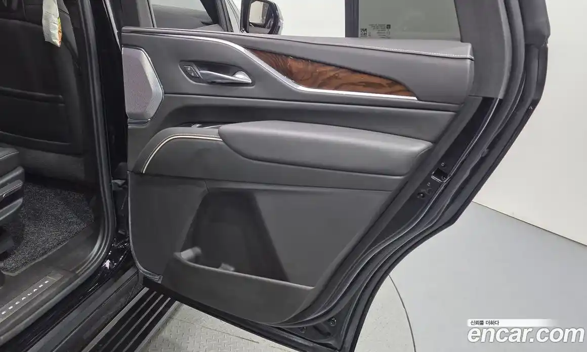 Cadillac Escalade 2023 6.2 гидро, фото 14