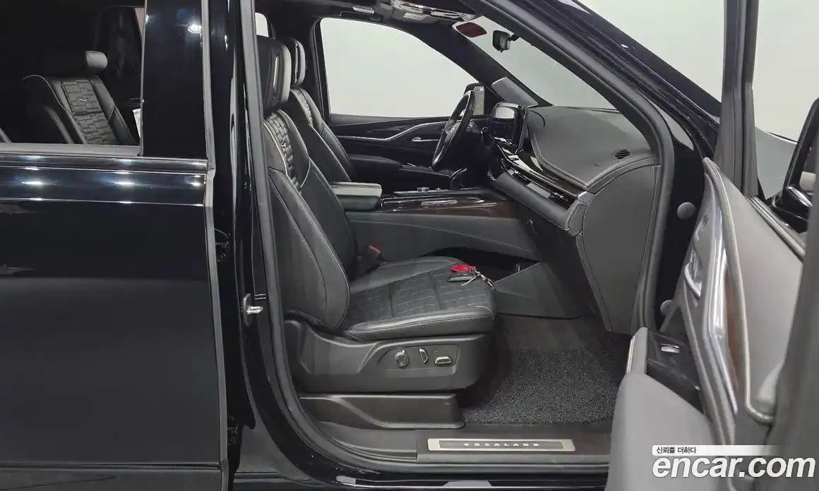 Cadillac Escalade 2023 6.2 гидро, фото 15