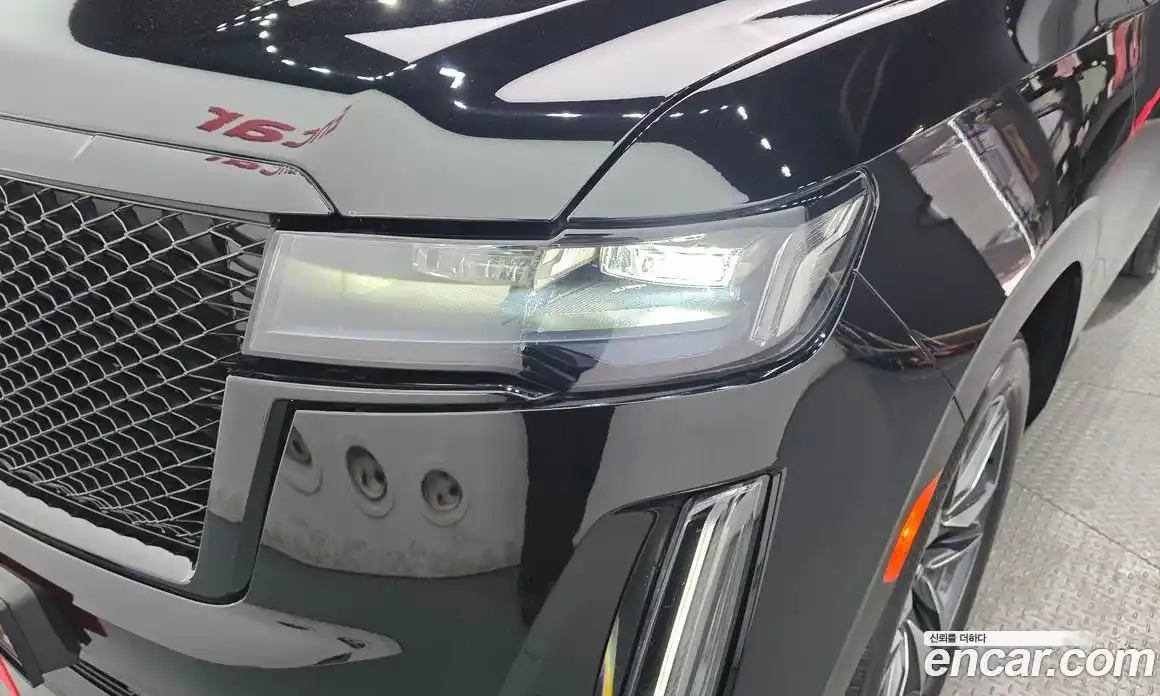 Cadillac Escalade 2023 6.2 гидро, фото 7
