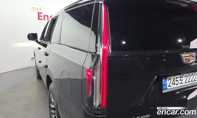 Cadillac Escalade 2023 6.2 гидро, миниатюра 8