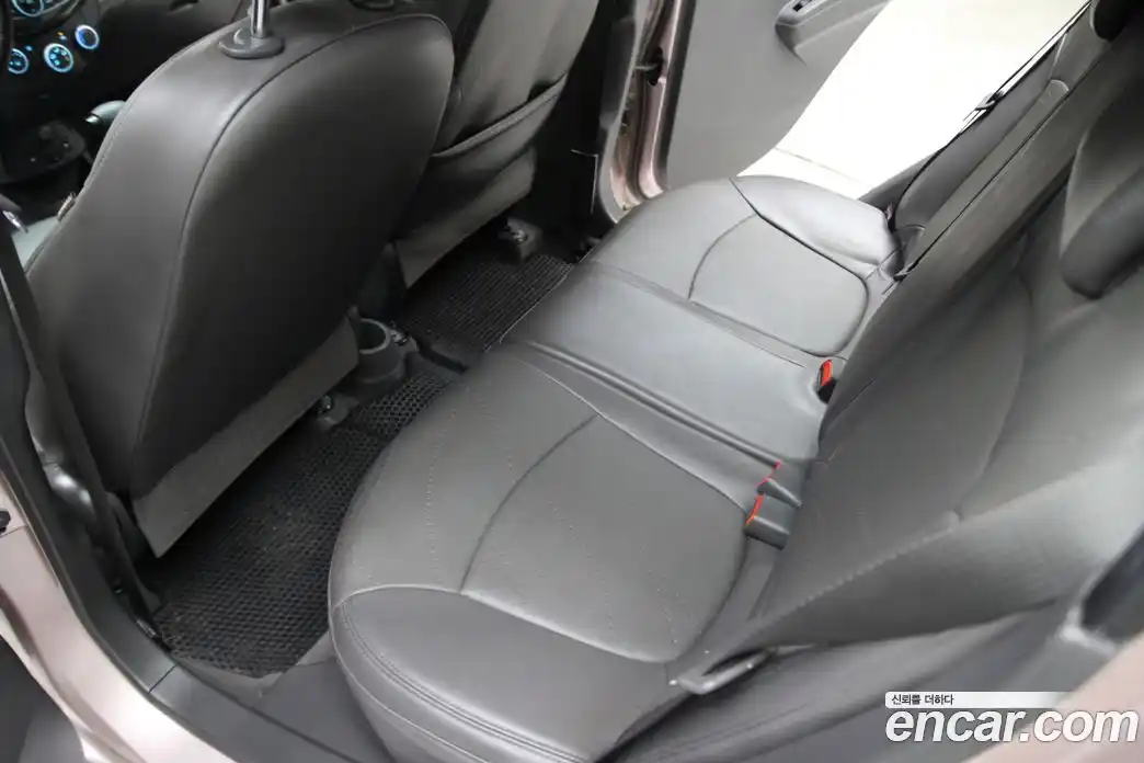 Chevrolet Spark 2013 1.0 автомат (гидро), фото 13