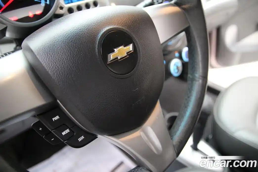 Chevrolet Spark 2013 1.0 автомат (гидро), фото 16