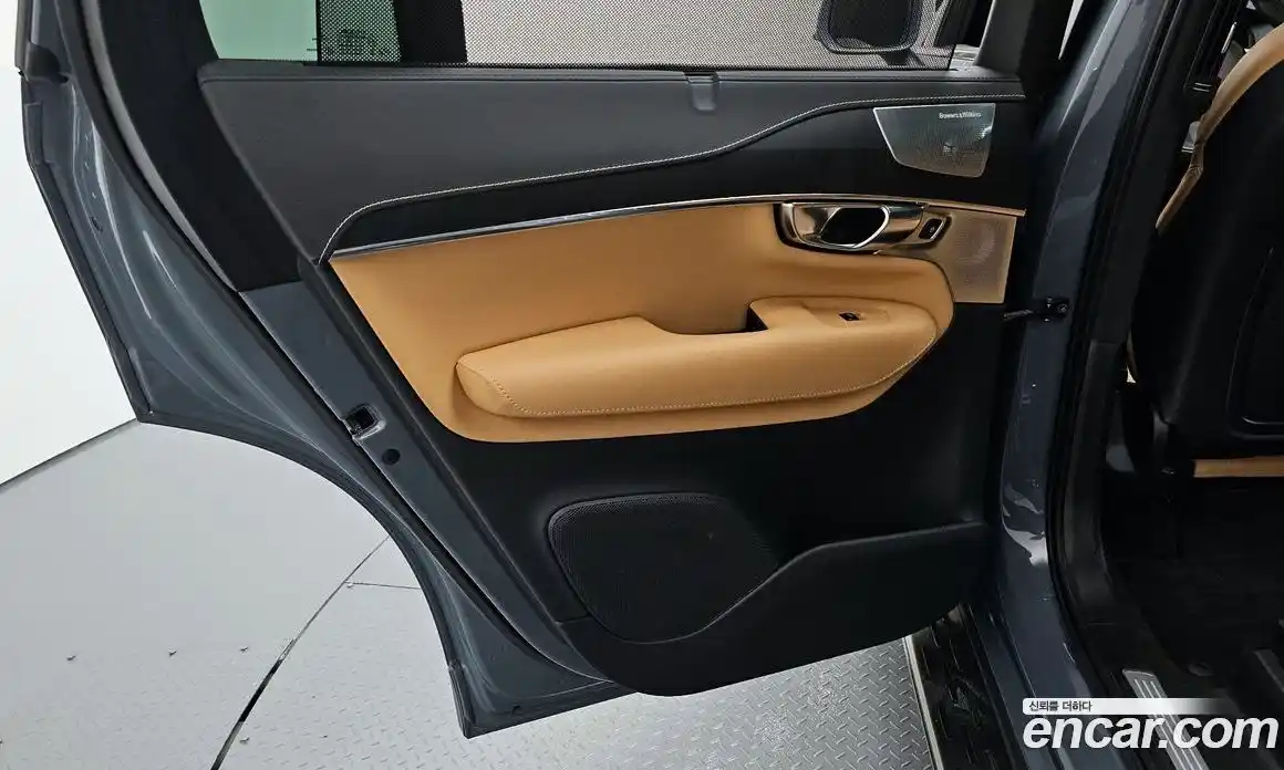 Volvo XC90 2021 2.0 автомат (гидро), фото 15