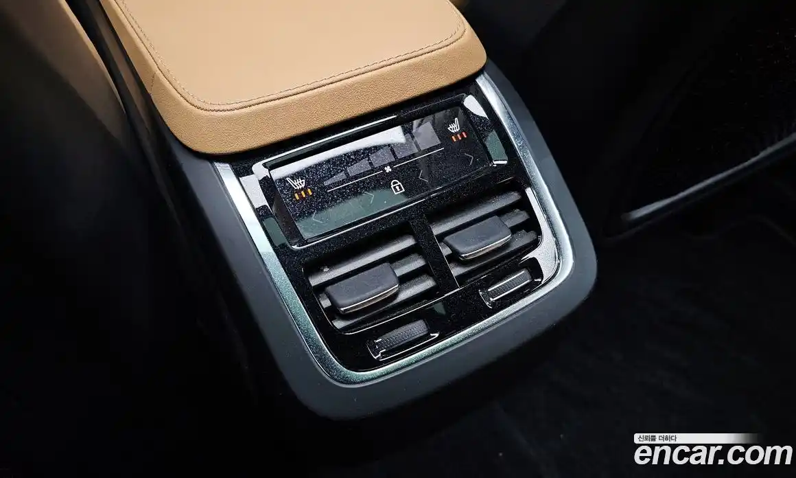 Volvo XC90 2021 2.0 автомат (гидро), фото 23